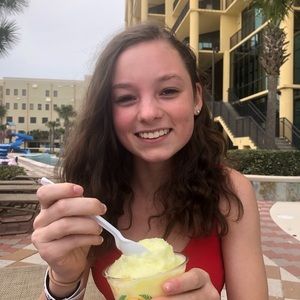 Meet your Posher, Anna